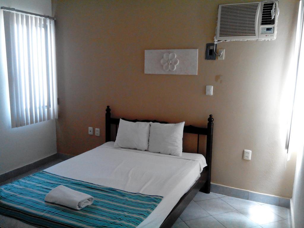 Hotel Y Hostal Casa Risueno Campeche Camera foto
